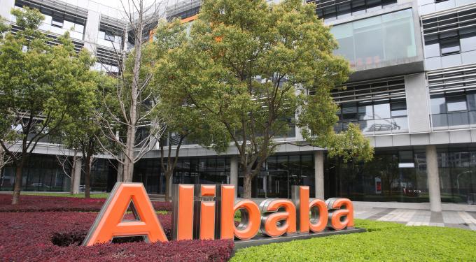 Risks For Alibaba, Yahoo And Internet Stocks? Bernstein Just Laid Them Out