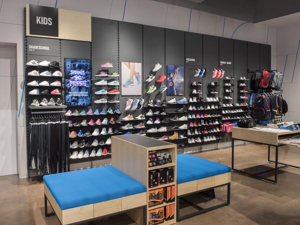 The Finish Line (FINL) Stock Price Down 6%