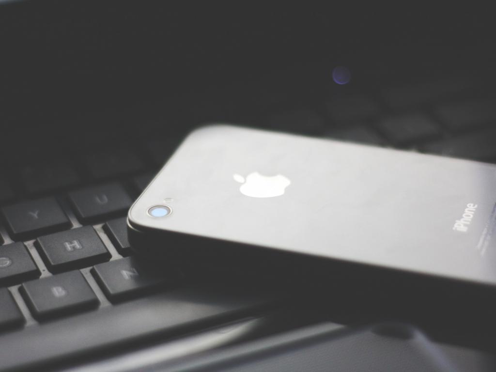 Google To Pay A $3B Default iOS Search Fee To Apple