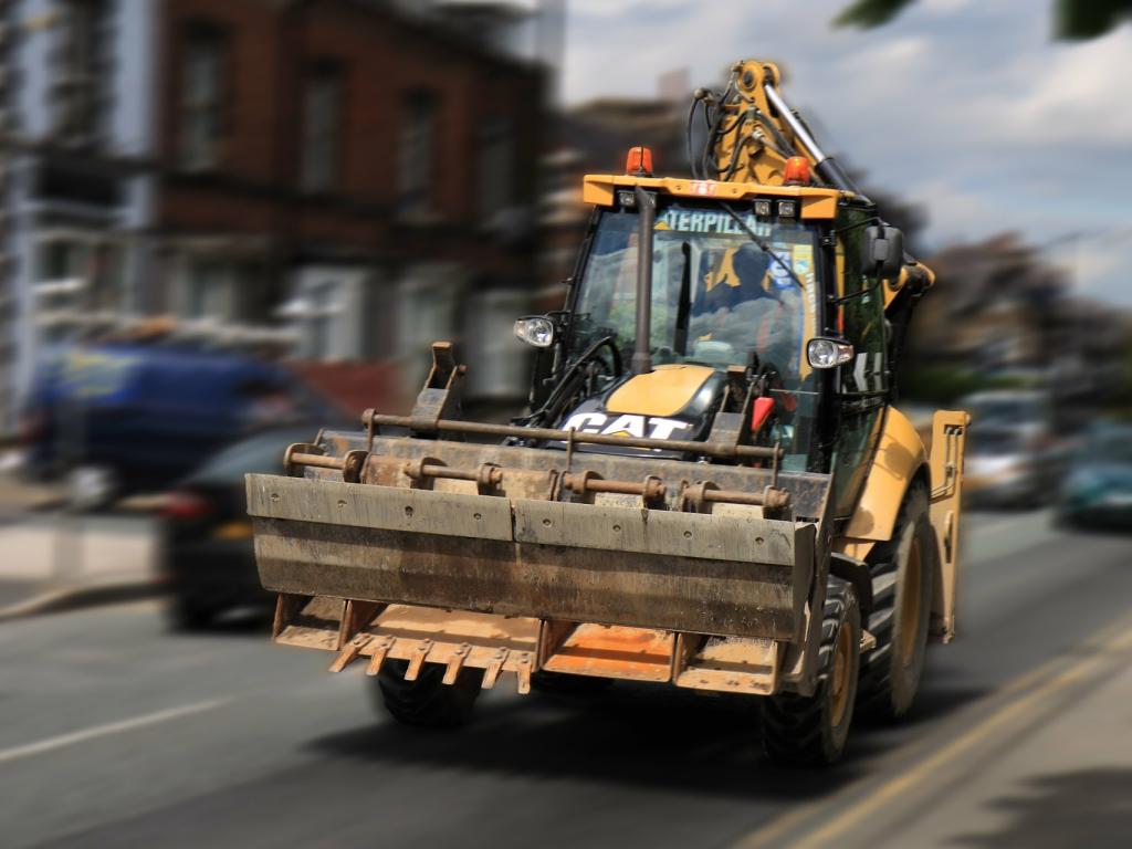 Roundview Capital LLC Cuts Stake in Caterpillar, Inc. (NYSE:CAT)