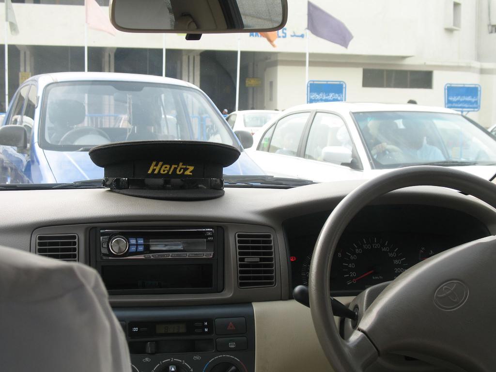 Hertz Global Holdings, Inc (NYSE:HTZ) Bonds Trading 1.3% Lower