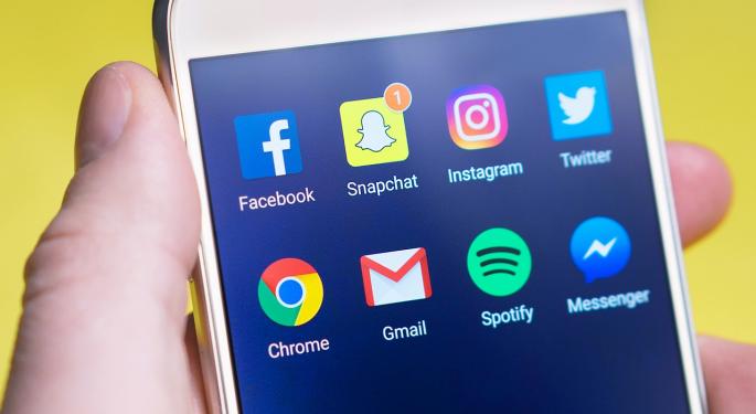 Snap Offers Ad Credits To Siphon Advertisers From Rival Platforms